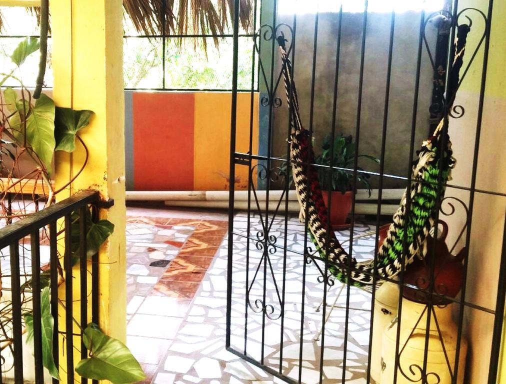 Hotel & Hostal Yaxkin Copán Quarto foto