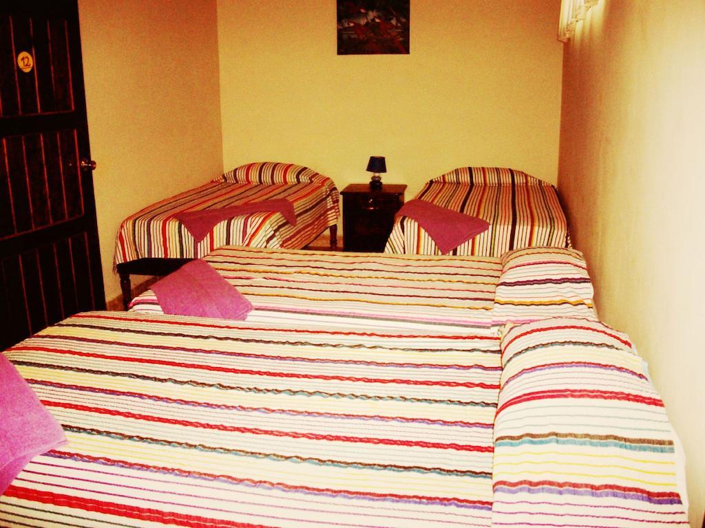 Hotel & Hostal Yaxkin Copán Quarto foto
